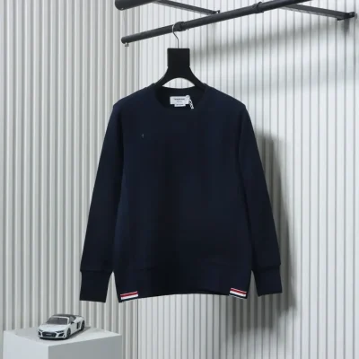TB Sweatshirt mit Rundhalsausschnitt und neuem Saum