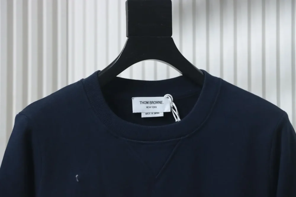 TB Sweatshirt mit Rundhalsausschnitt und neuem Saum – Bild 4