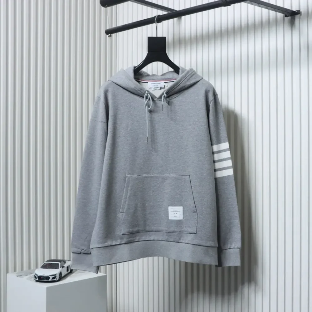 TB Vier-Stab-Garngefärbtes Kapuzensweatshirt