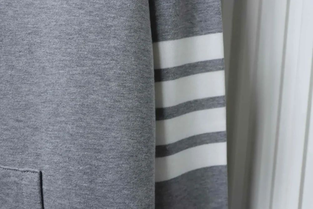 TB Vier-Stab-Garngefärbtes Kapuzensweatshirt – Bild 7