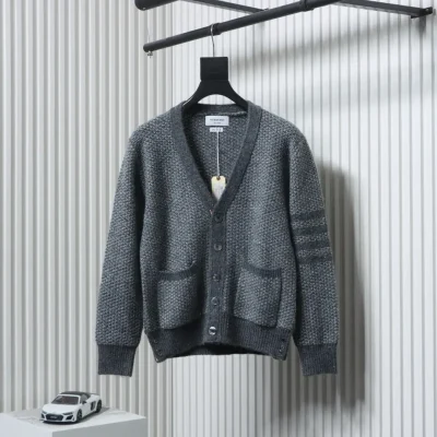 TB strukturierte Strickjacke