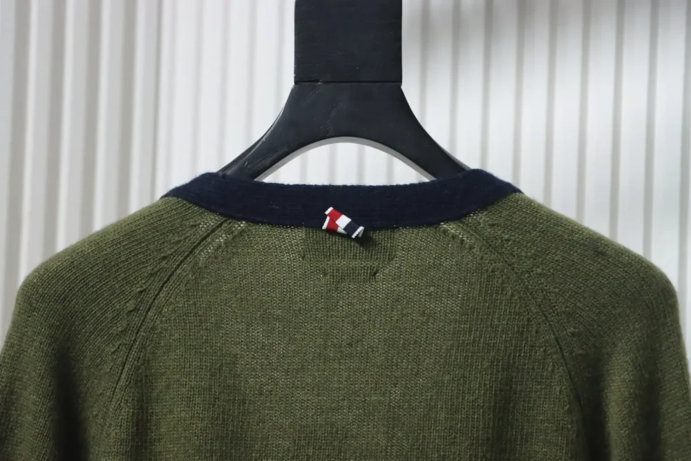 Thom Browne 23FW Colorblock-Cardigan aus Wolle – Bild 4