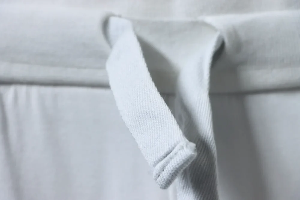 Thom Browne Garngefärbte Hose mit vier Riegeln und Kordelzug – Bild 4