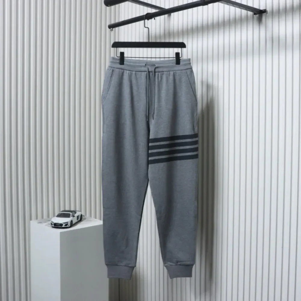 Thom Browne Neue garngefärbte Hose mit vertikalem Bein – Bild 12