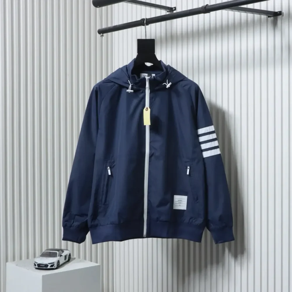 Thom Browne Trenchcoat mit vier Riegeln
