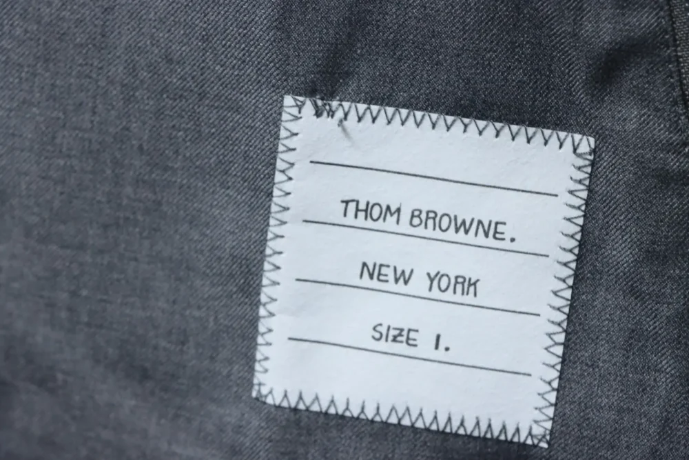 Thom Browne Windjacke mit garngefärbtem Vier-Riegel-Reißverschluss – Bild 7