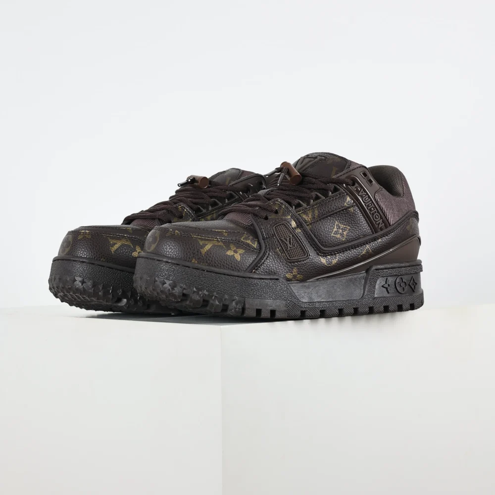 Trainer Maxi-Sneaker in Braun mit Monogramm-Klassiker – Bild 4