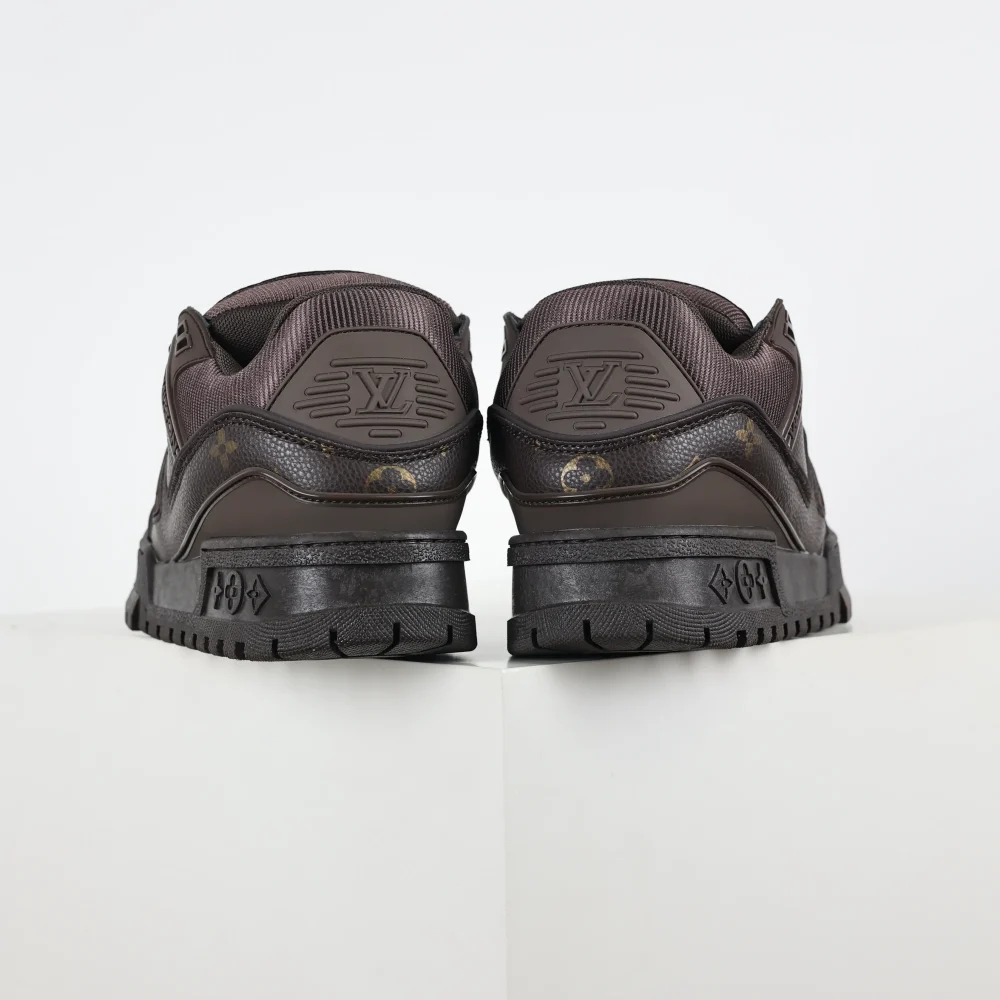 Trainer Maxi-Sneaker in Braun mit Monogramm-Klassiker – Bild 5