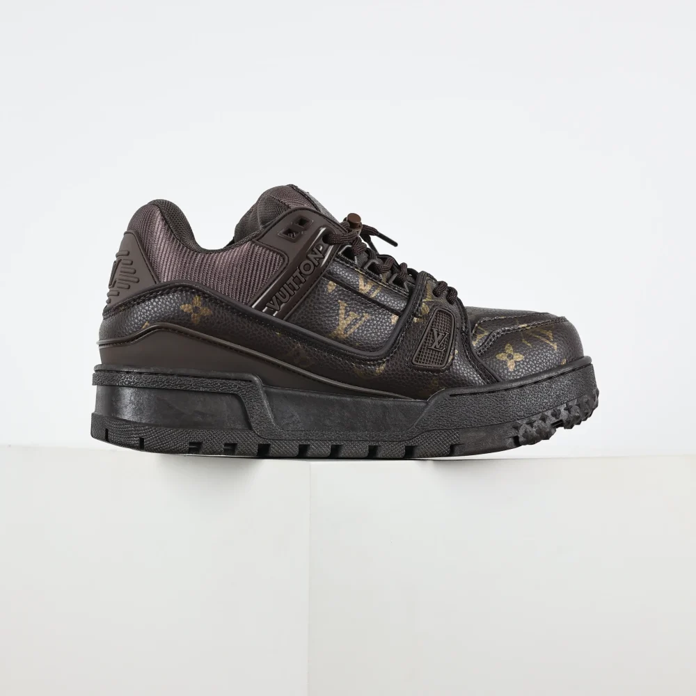 Trainer Maxi-Sneaker in Braun mit Monogramm-Klassiker – Bild 2