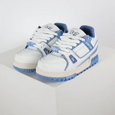 Trainer Maxi Sneaker in Hellblau und Weiß