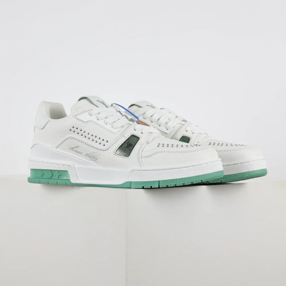 Trainer flache Schnür-Low-Top-Sneaker aus Rindsleder in Weiß und Grün – Bild 2