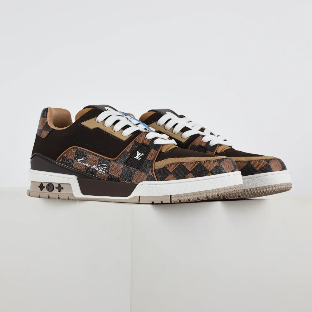 Trainer x Nigo Niedrige Schnürsneaker mit runder Zehenpartie und braunem Schachbrettmuster – Bild 3