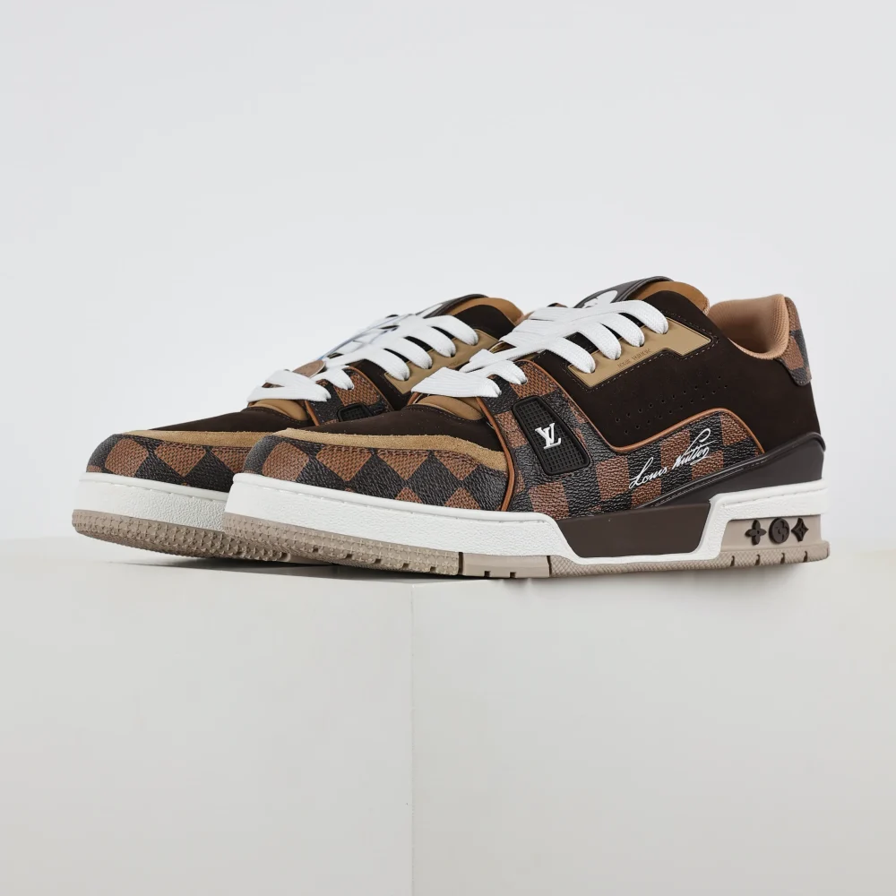 Trainer x Nigo Niedrige Schnürsneaker mit runder Zehenpartie und braunem Schachbrettmuster – Bild 2