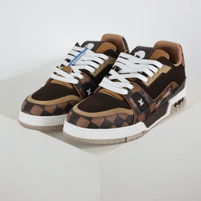 Trainer x Nigo Niedrige Schnürsneaker mit runder Zehenpartie und braunem Schachbrettmuster