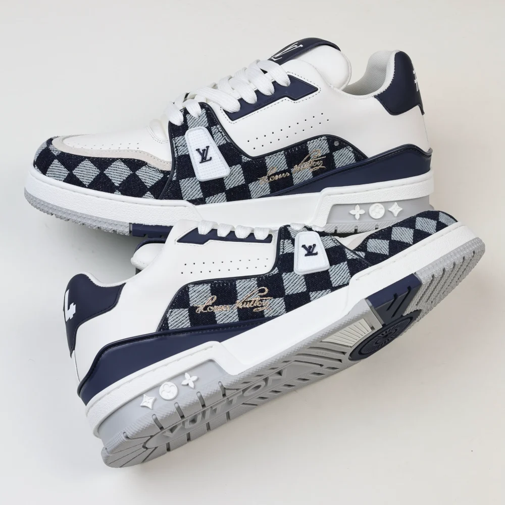 Trainer x Nigo Niedrige Schnürsneaker mit runder Zehenpartie und weißem und blauem Schachbrettmuster – Bild 9