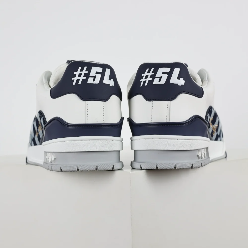 Trainer x Nigo Niedrige Schnürsneaker mit runder Zehenpartie und weißem und blauem Schachbrettmuster – Bild 6
