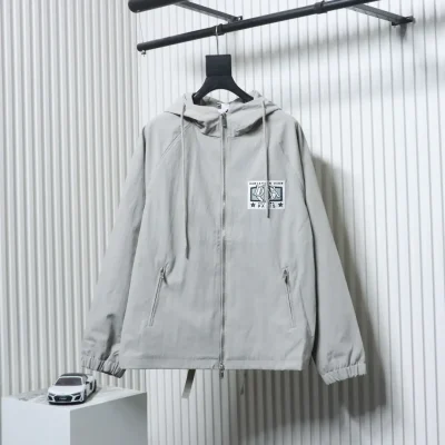 Trenchcoat mit Kapuze und Schriftzug-Stickerei