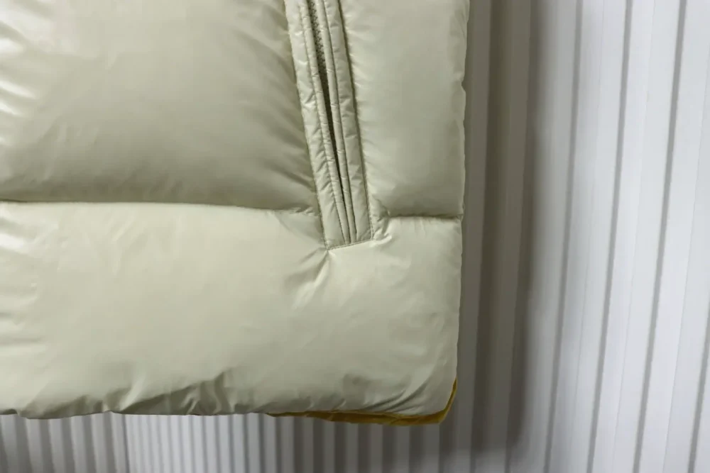 Weste mit Monogramm-Colorblock-Karomuster – Bild 6