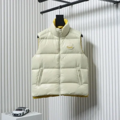 Weste mit Monogramm-Colorblock-Karomuster