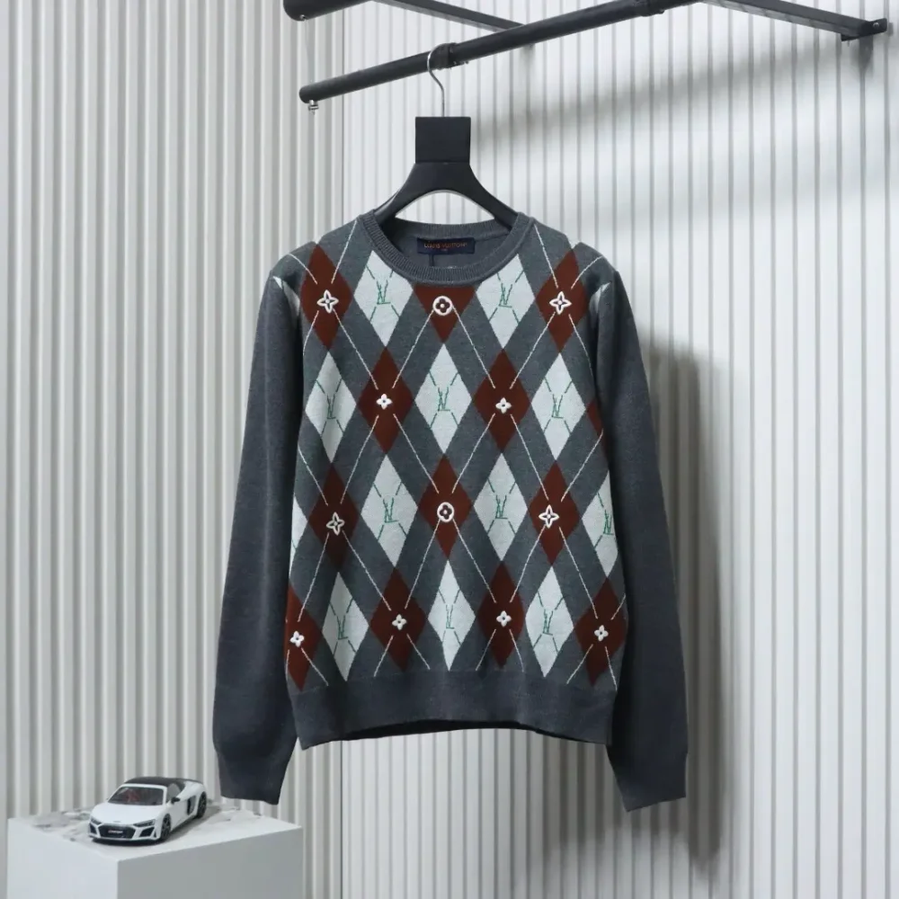 Wollpullover mit Rauten-Jacquard