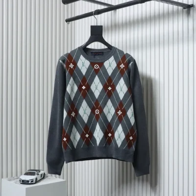 Wollpullover mit Rauten-Jacquard