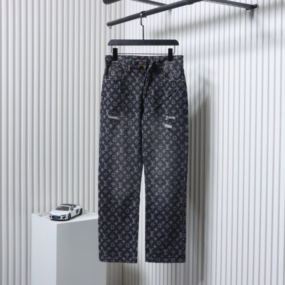 Zerrissene Jeanshose mit Volldruck