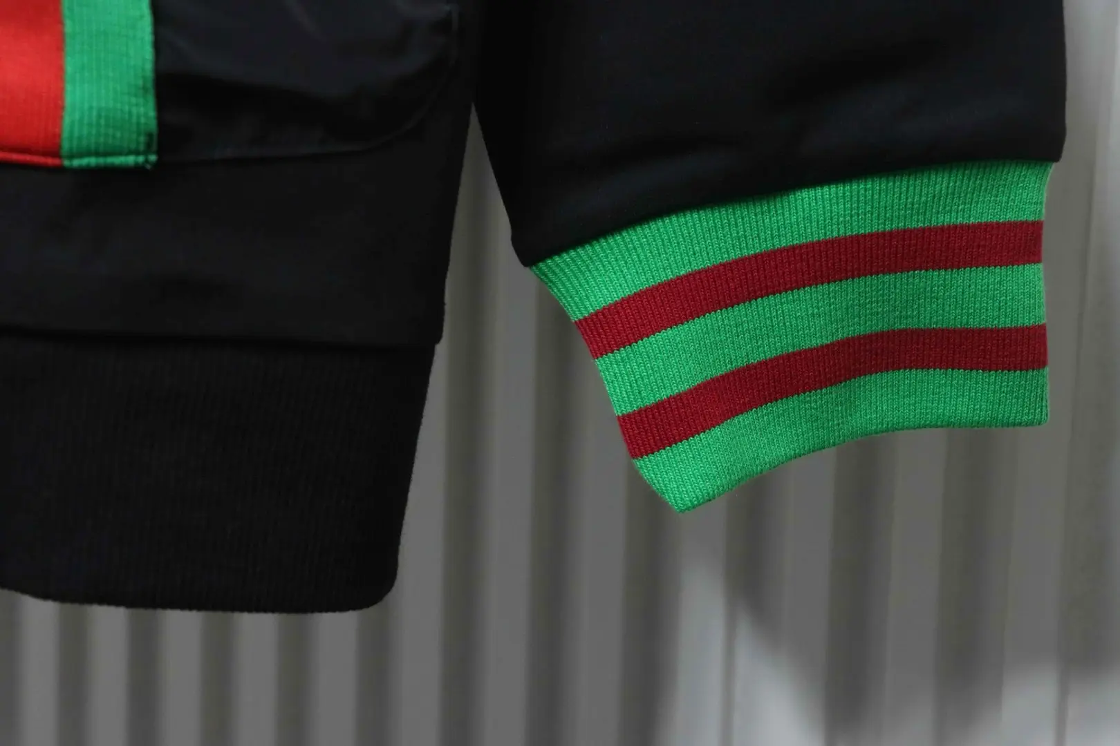 Arbeitsjacke mit Kapuze, gestreiftem Reißverschluss und Taschen, Arbeitskleidung mit Kapuze – Bild 7