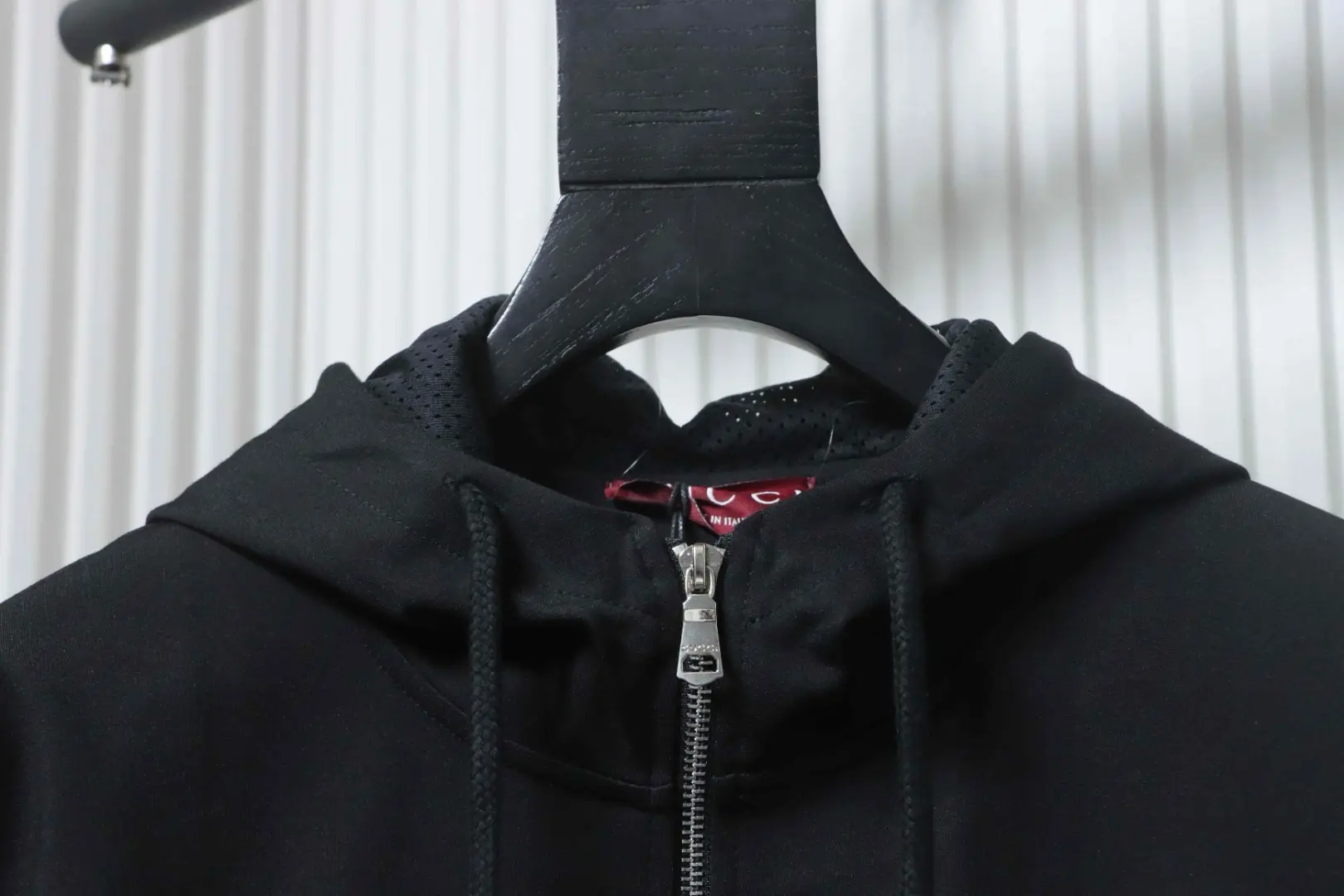 Arbeitsjacke mit Kapuze, gestreiftem Reißverschluss und Taschen, Arbeitskleidung mit Kapuze – Bild 3