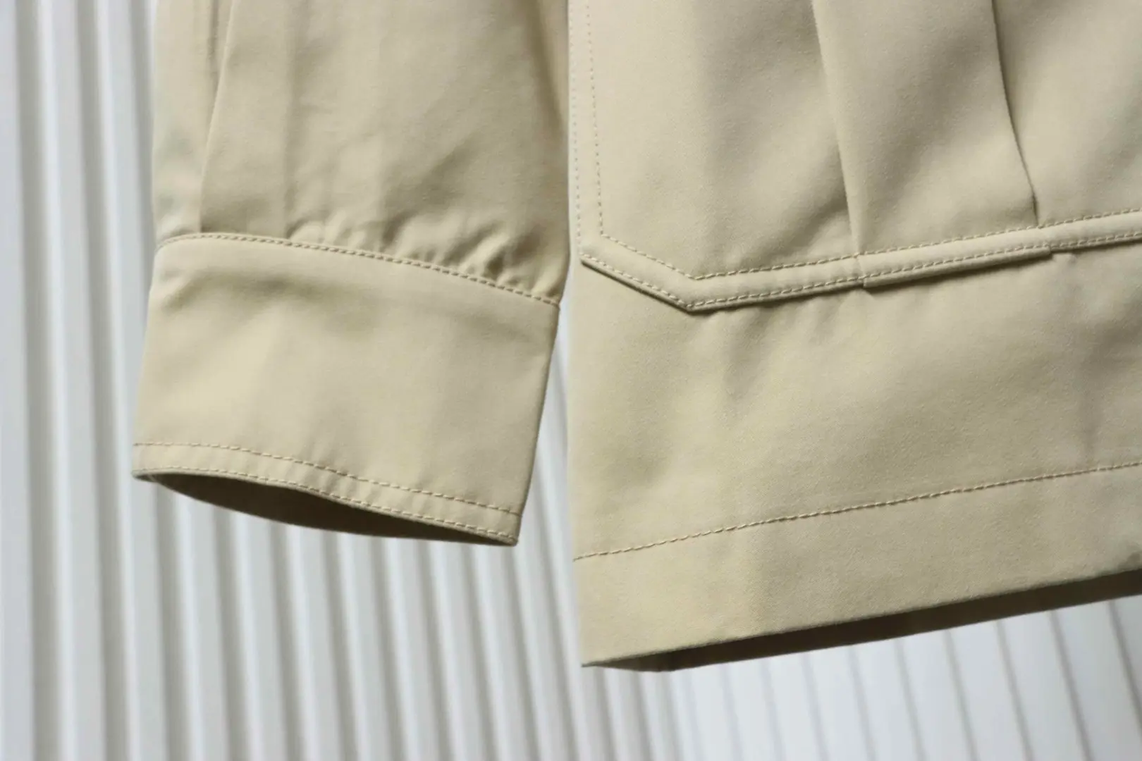 Arbeitsjacke mit Stickerei auf der Brust – Bild 5