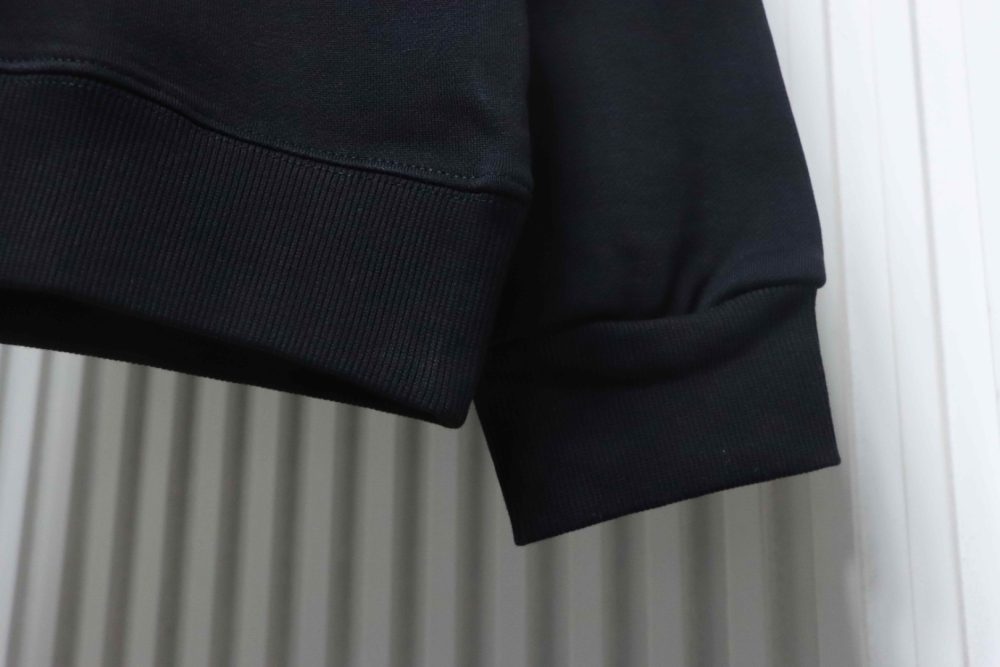 Balenciaga 25FW Sweatshirt mit Rundhalsausschnitt und aufgemaltem Schriftzug – Bild 7