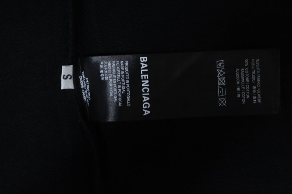Balenciaga 25FW Sweatshirt mit Rundhalsausschnitt und aufgemaltem Schriftzug – Bild 10