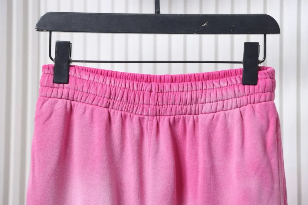 Balenciaga BLCG Hose mit weitem Bein und verwaschenem Batikmuster und aufgestickter Schneeflocken-Cola – Bild 3