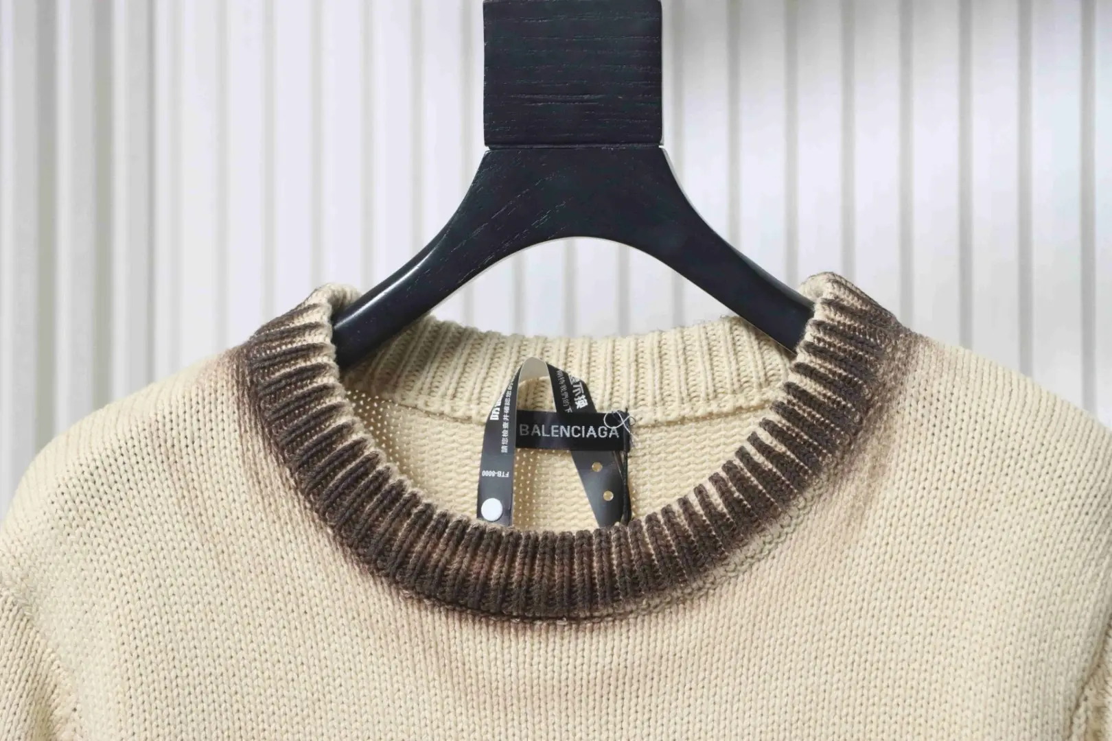 Balenciaga Batik-Pullover mit Rundhalsausschnitt – Bild 3