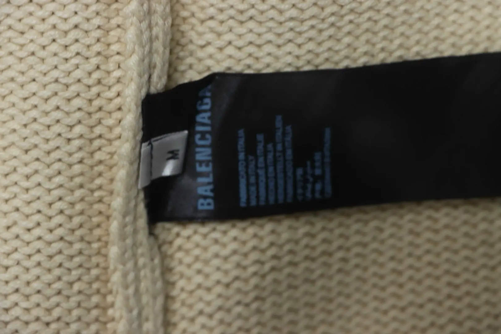 Balenciaga Batik-Pullover mit Rundhalsausschnitt – Bild 9