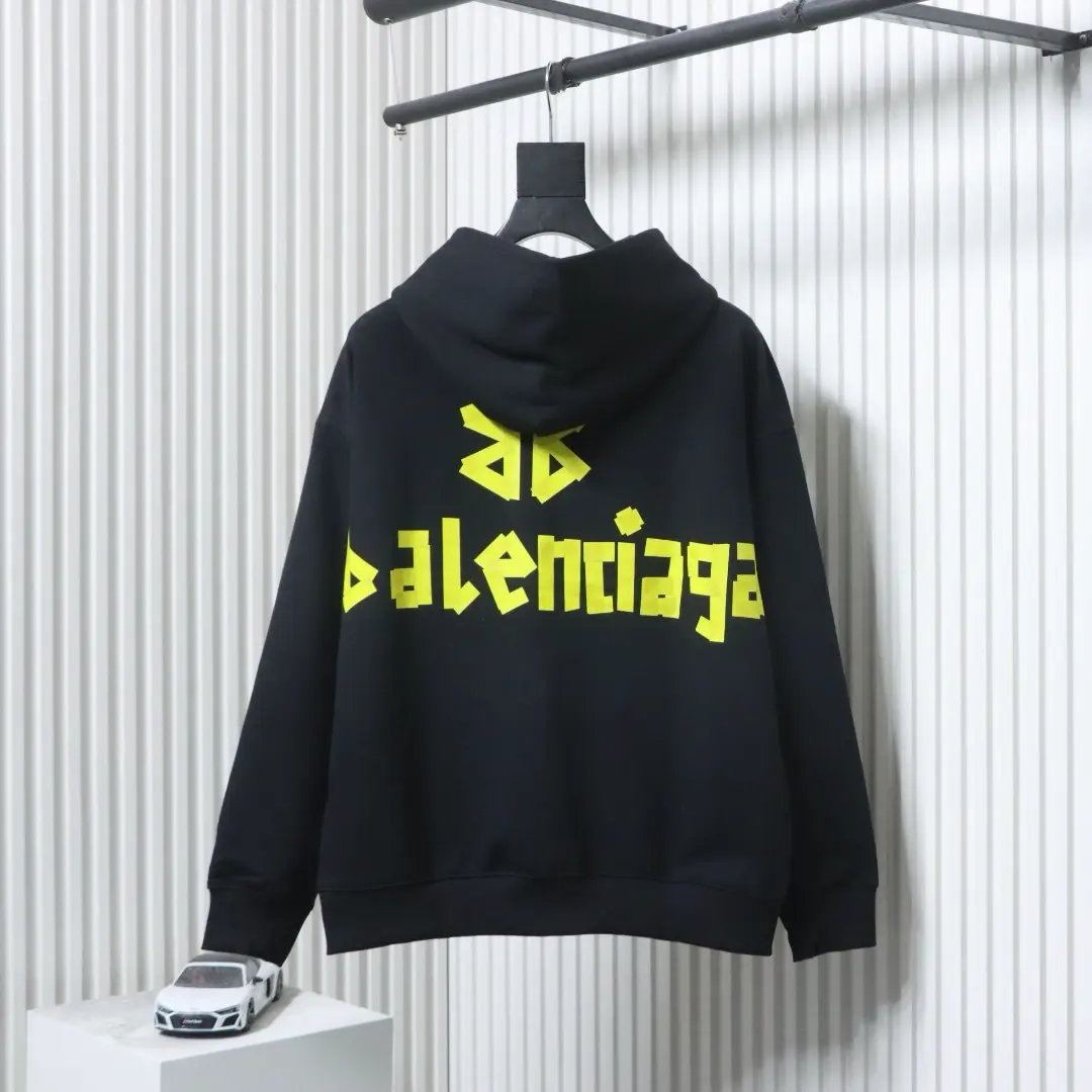 Balenciaga Classic Masking Tape Zerrissenes Kapuzensweatshirt mit Waschung – Bild 12