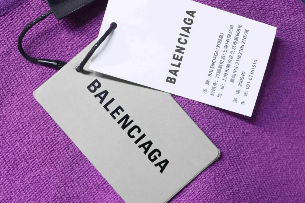 Balenciaga Klassischer Kapuzenpullover mit Cola-Print – Bild 10