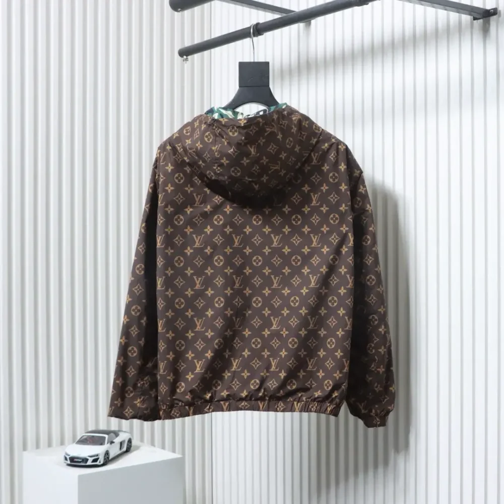 Doppelseitige Windjacke mit Camouflage-Monogramm Wendejacke – Bild 4