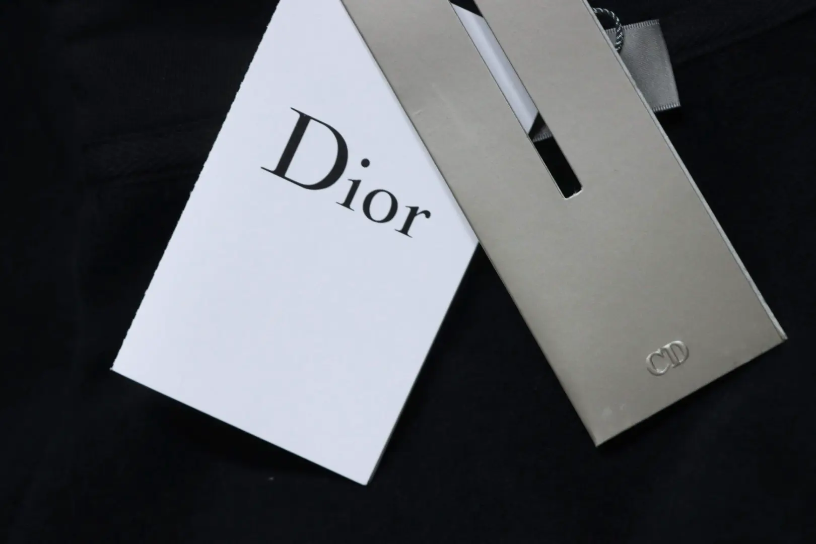 Hoodie mit Farbverlauf und Blumenmuster – Bild 6