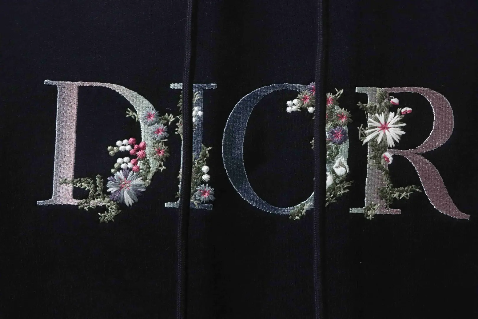 Hoodie mit Farbverlauf und Blumenmuster – Bild 9