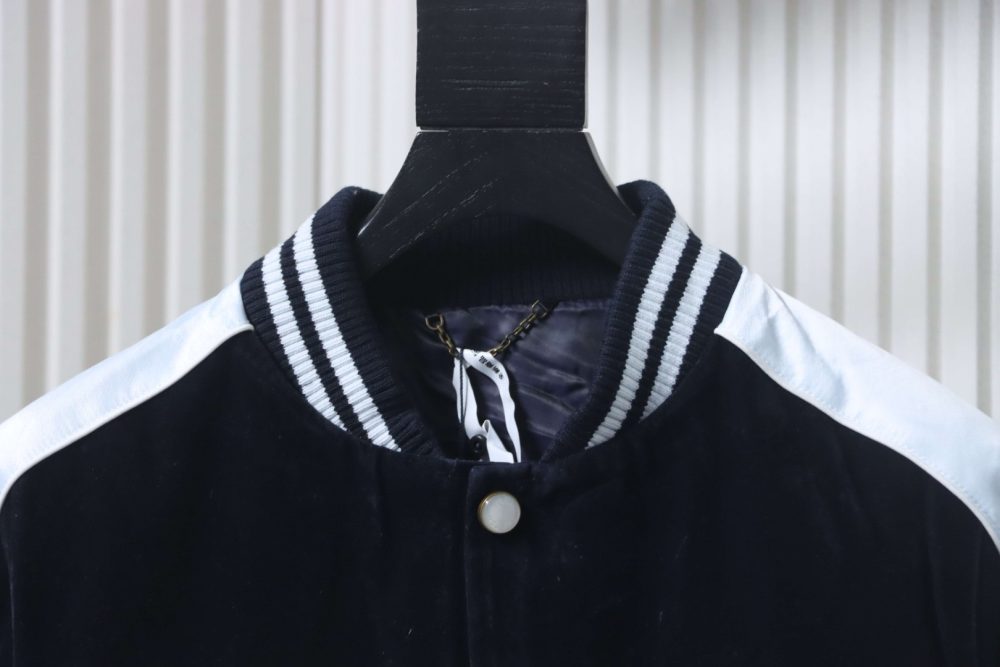 Jacke aus Perlensamt – Bild 3