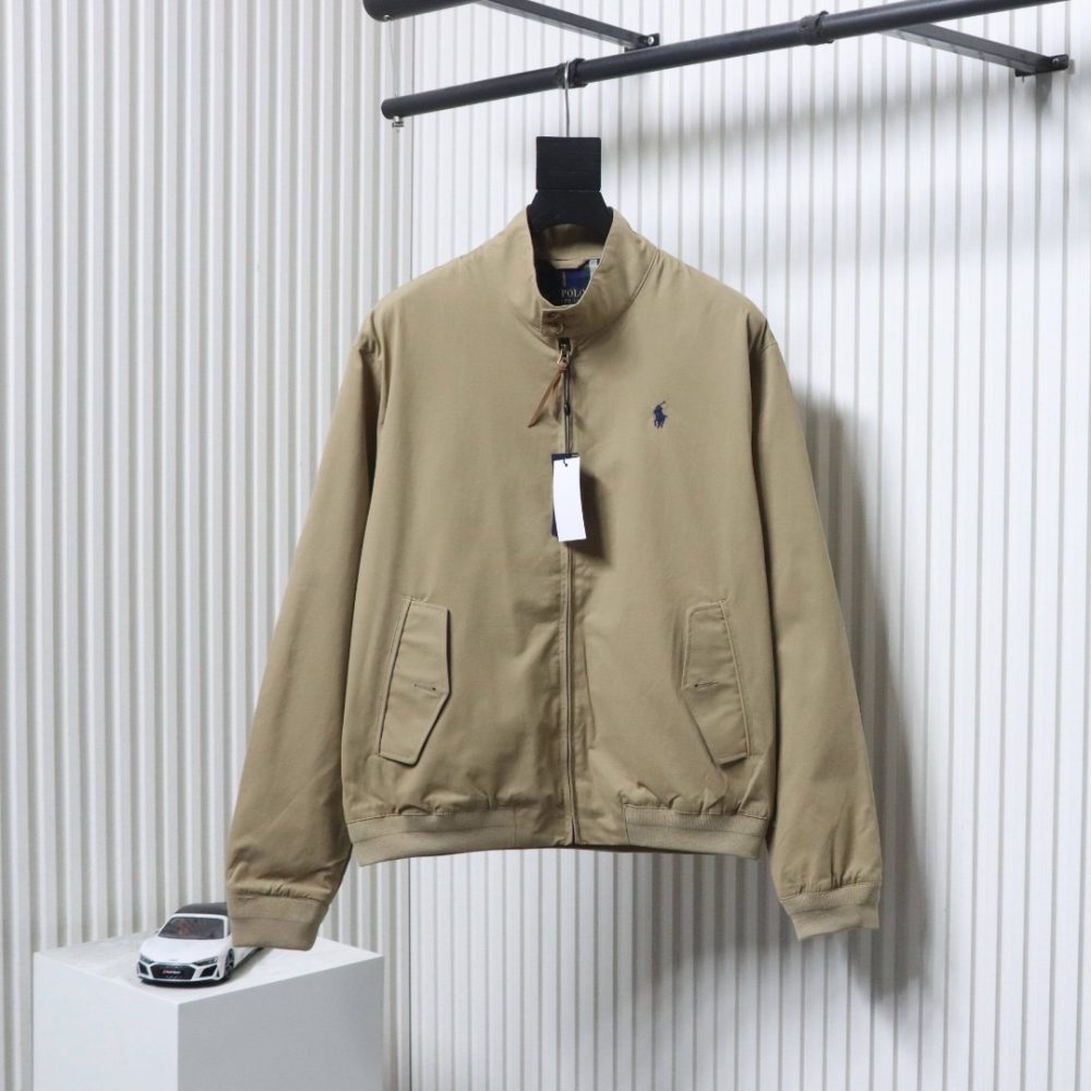 Jacke mit Stehkragen und Reißverschluss