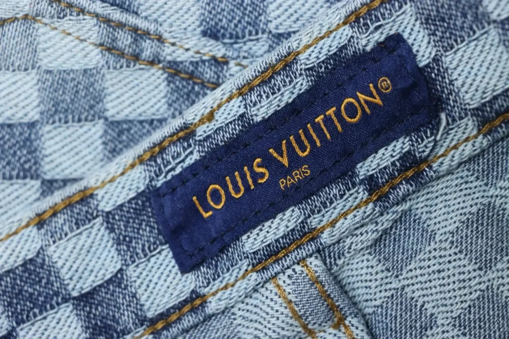 Jacquard-Jeanshose mit Schachbrettmuster – Bild 9