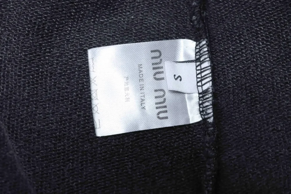 Kapuzenpullover mit verwaschenem Patch und kleinem Herz – Bild 9