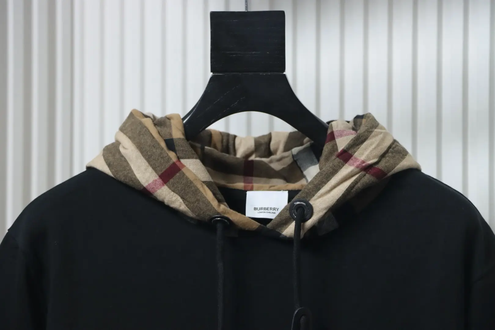 Kariertes Kapuzensweatshirt – Bild 6