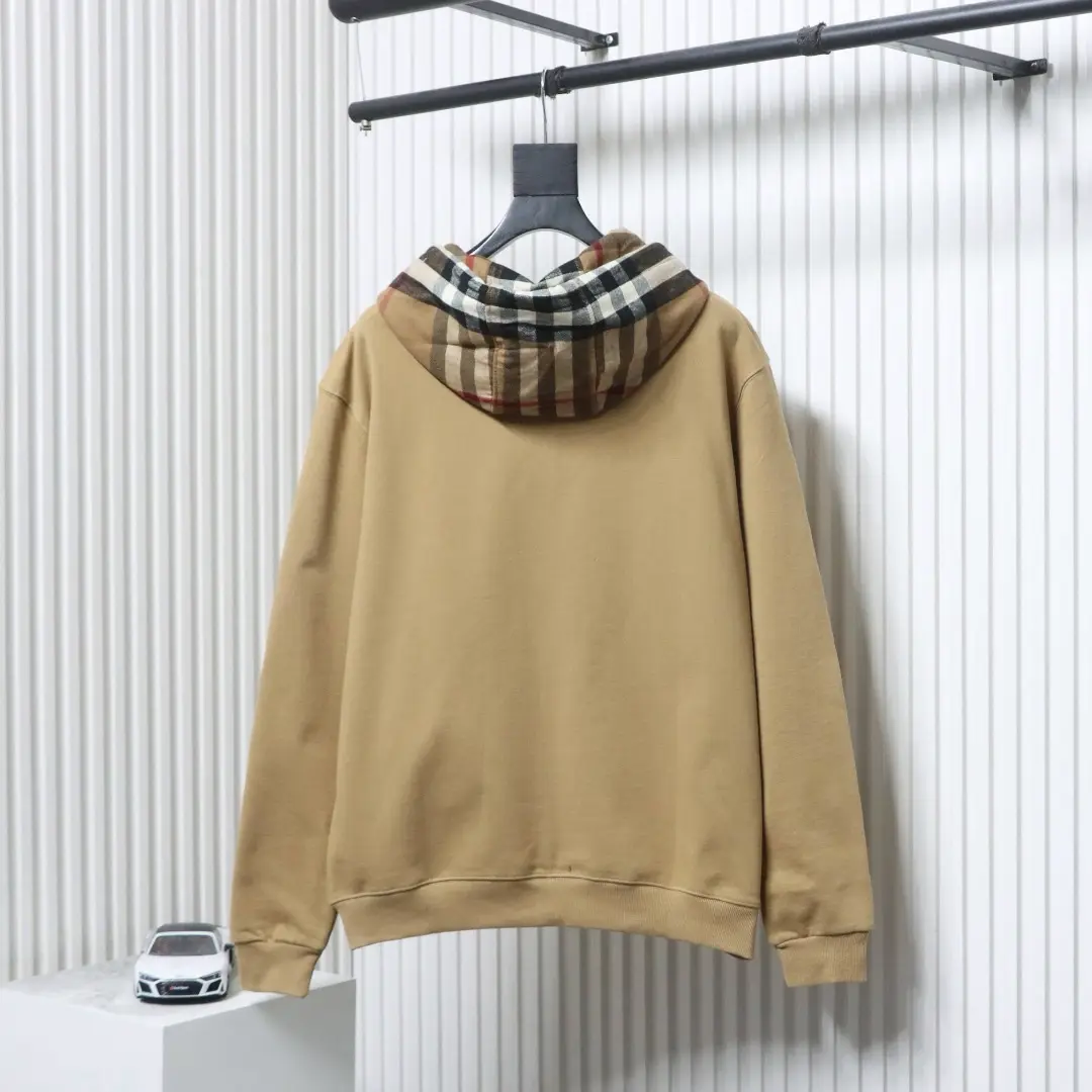 Kariertes Kapuzensweatshirt – Bild 2
