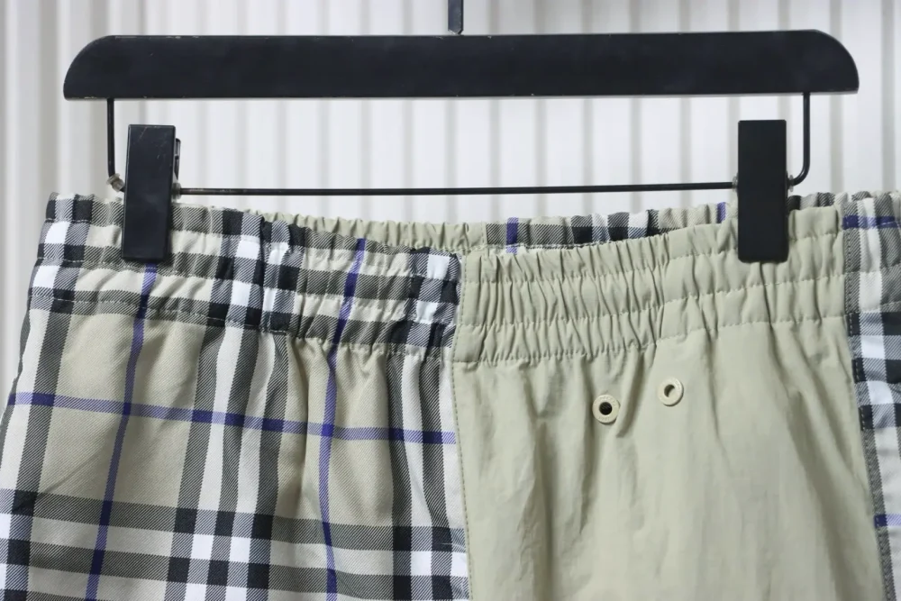 Klassische Hose aus Twill mit Karomuster – Bild 4