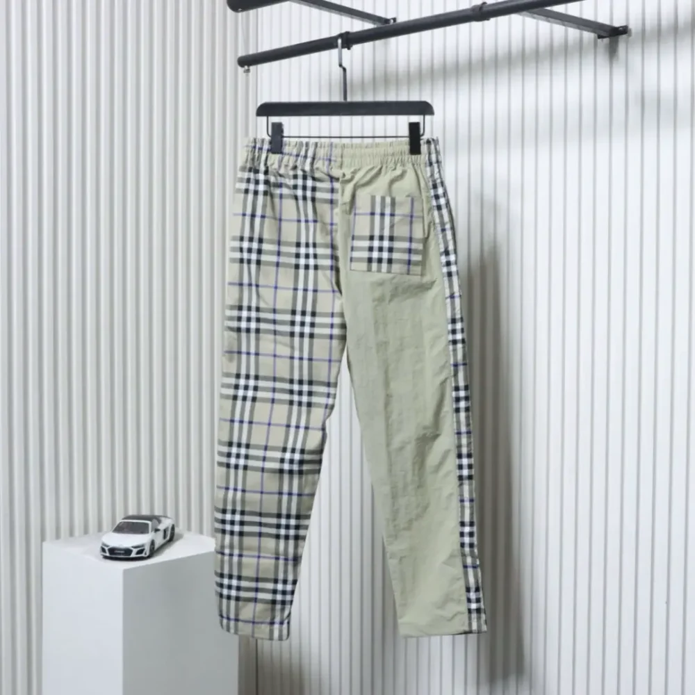 Klassische Hose aus Twill mit Karomuster – Bild 2