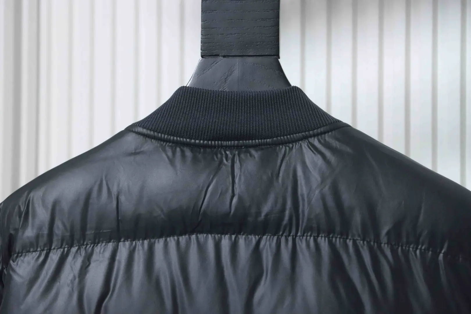 Nike Classic Silicone Hook Sportswear Down Fill Windrunner Stehkragen Fliegerjacke Daunenwattierte Jacke Jacke XXL – Bild 4