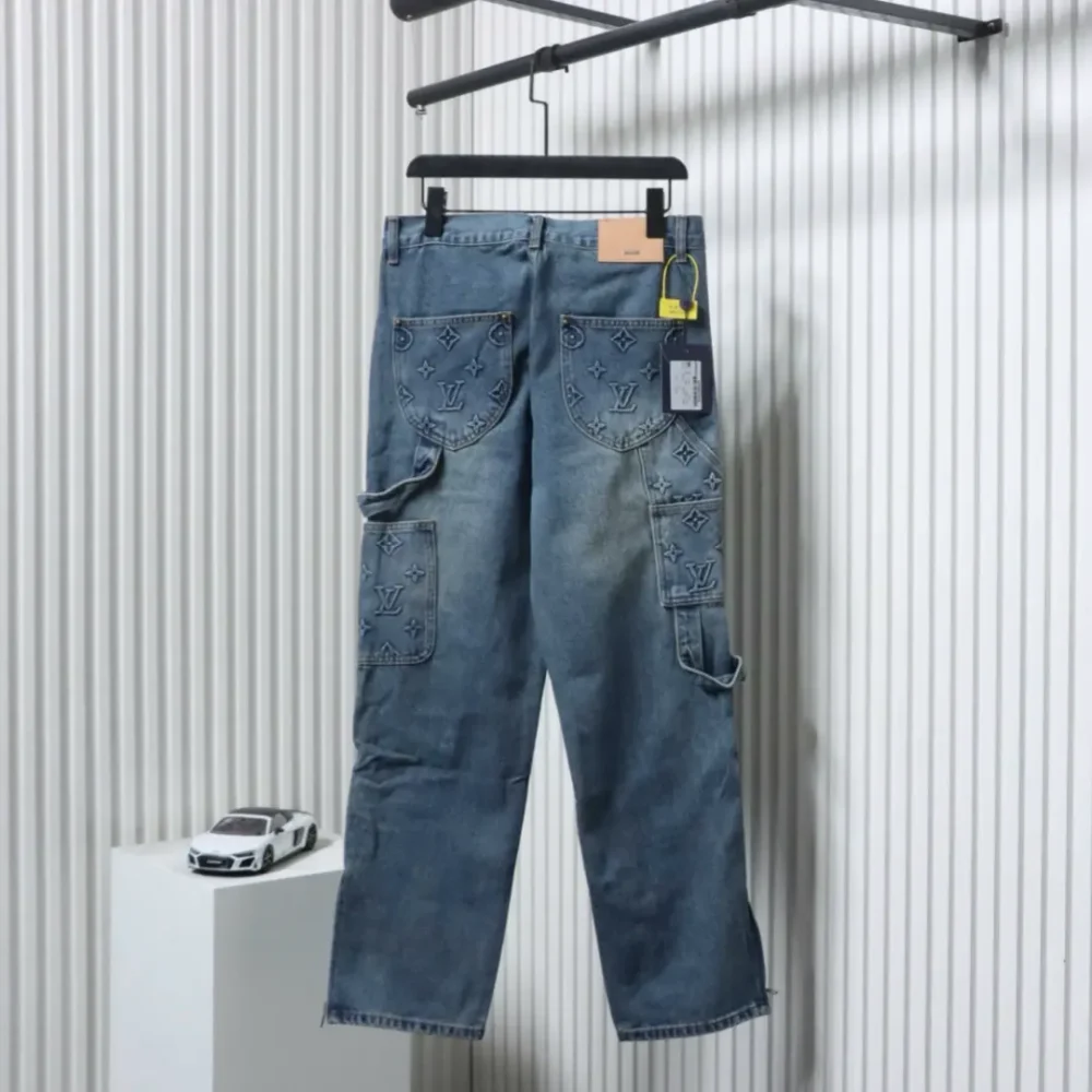 Overalls aus Jeans mit Prägung XXL – Bild 2