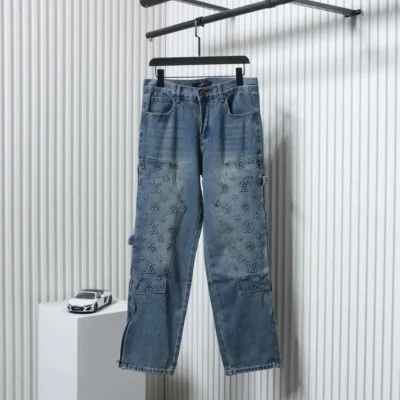 Overalls aus Jeans mit Prägung